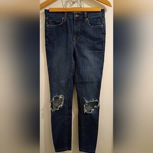 Free People Women's Distressed Blue Jeans Size 27